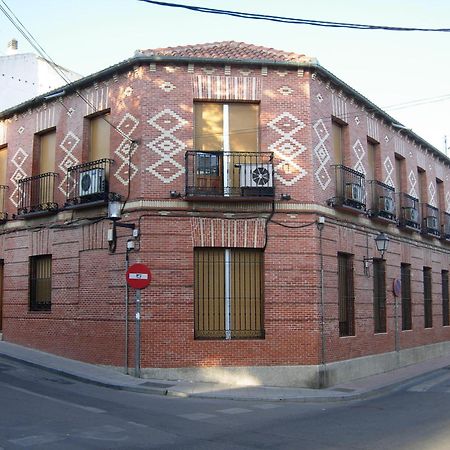 Hostal Cervantes Valdemoro Ngoại thất bức ảnh
