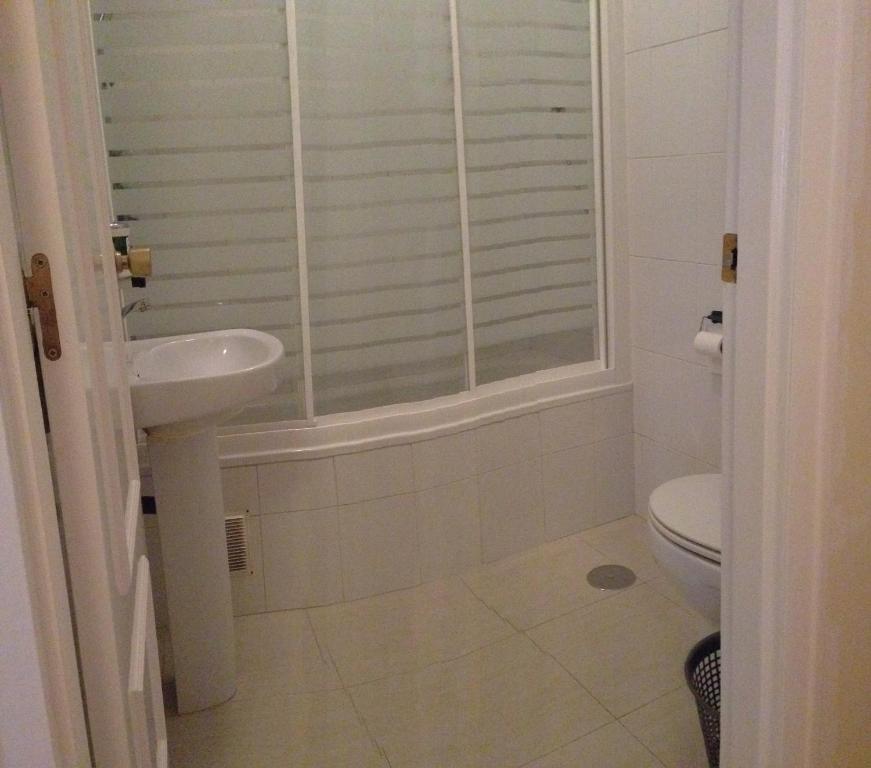 Hostal Cervantes Valdemoro Phòng bức ảnh